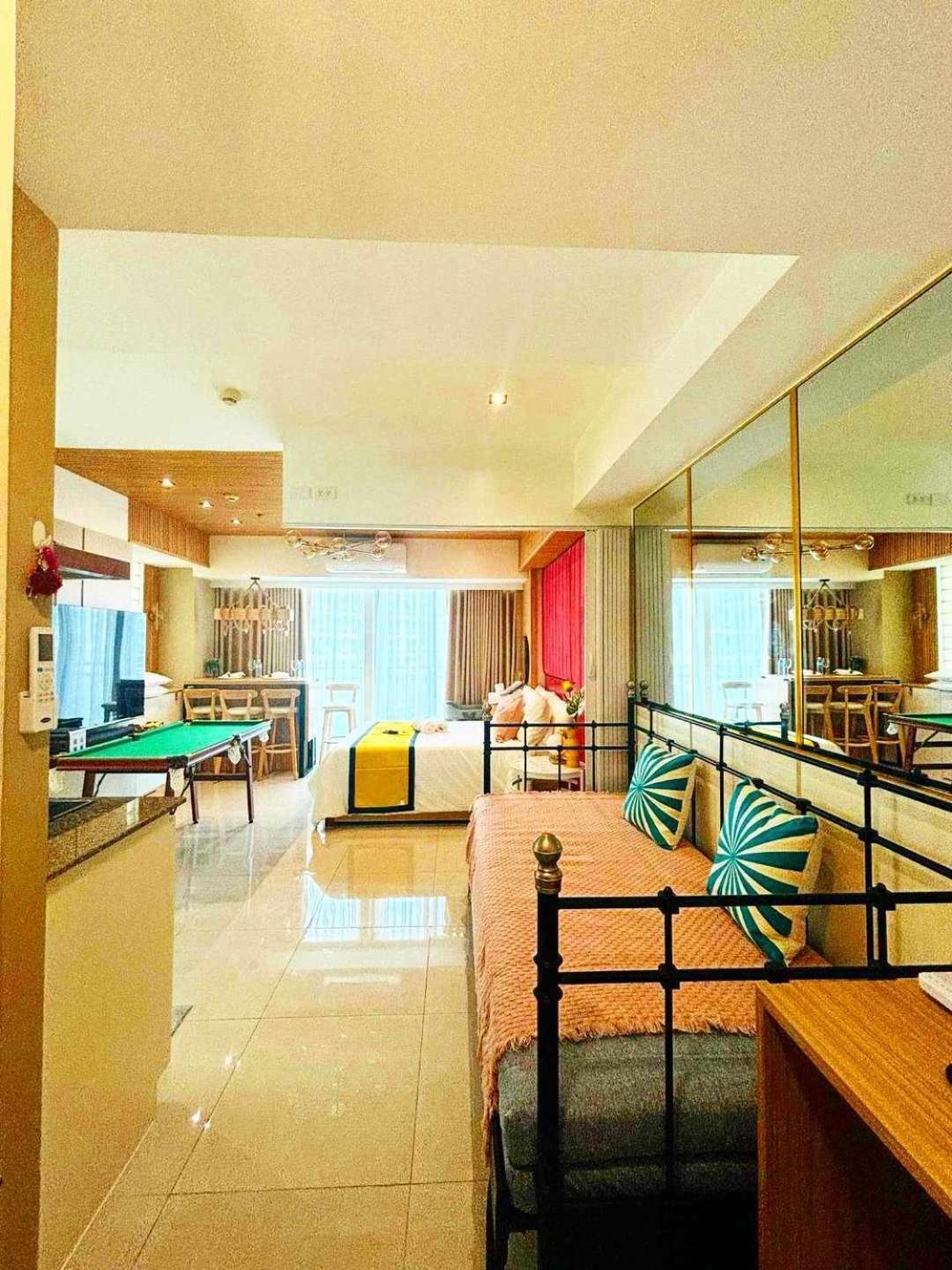 Holiday Escape Philippines Manila Ngoại thất bức ảnh